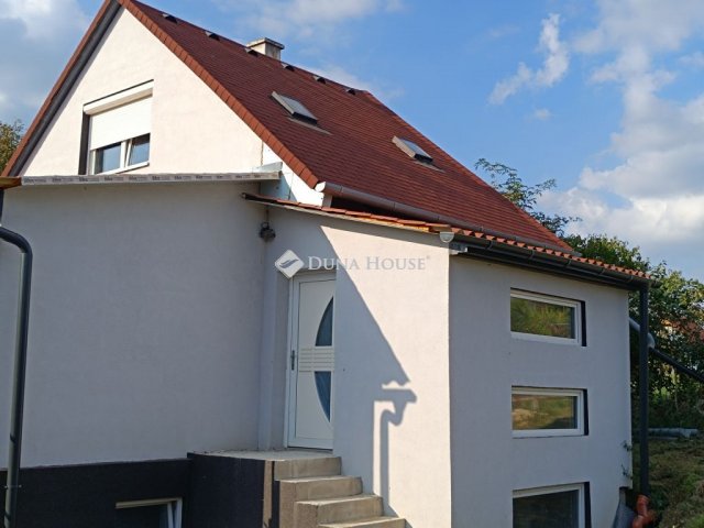 Eladó családi ház, Győrött 49.9 M Ft, 5 szobás