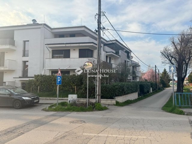 Kiadó téglalakás, albérlet, Székesfehérvárott 375 E Ft / hó