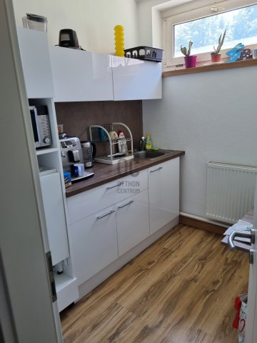 Eladó iroda, Pilisvörösváron 220 M Ft / költözzbe.hu
