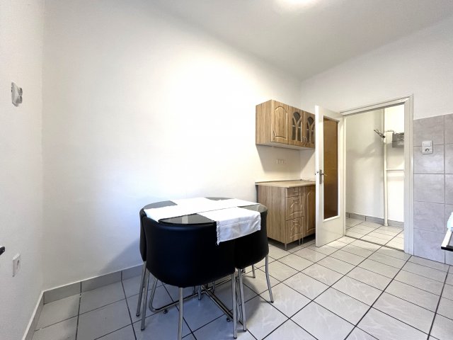 Kiadó téglalakás, albérlet, Kecskeméten 120 E Ft / hó