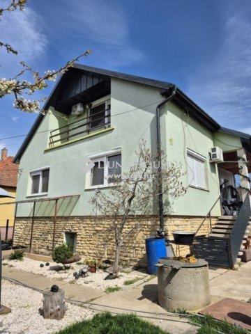 Eladó családi ház, Budapesten, XVI. kerületben 199.9 M Ft