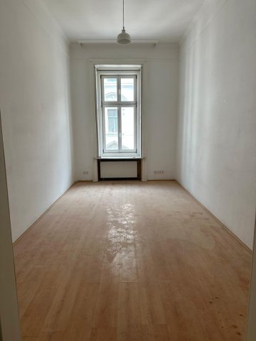 Kiadó téglalakás, albérlet, Budapesten, V. kerületben, 6 szobás