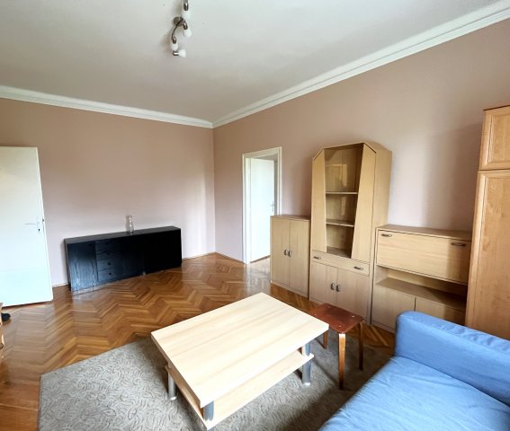 Eladó téglalakás, Dunaújvárosban 27.7 M Ft, 2 szobás