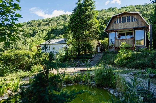 Eladó nyaraló, Nagymaroson 33.5 M Ft, 3 szobás