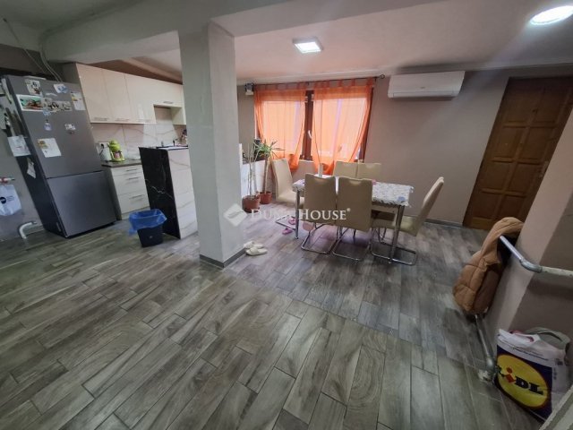 Eladó családi ház, Kiskunfélegyházán 32 M Ft, 3 szobás