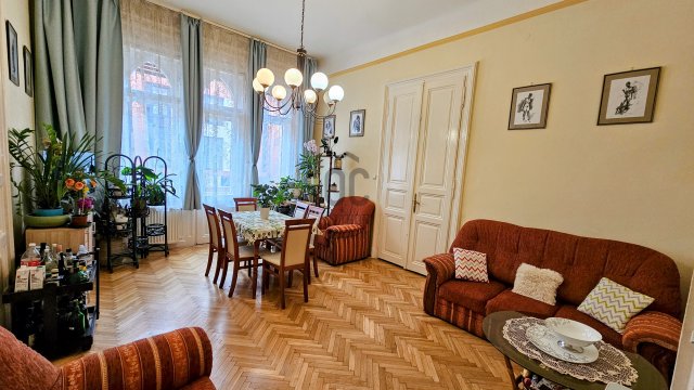 Eladó téglalakás, Budapesten, VI. kerületben 124.9 M Ft