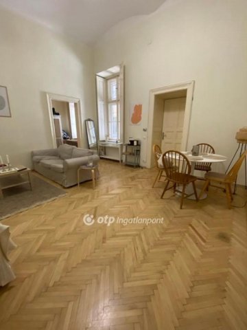 Eladó téglalakás, Budapesten, V. kerületben 96.96 M Ft, 2 szobás