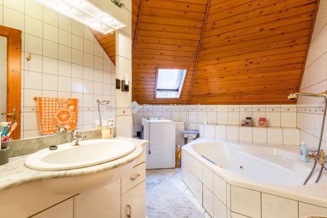 Eladó ikerház, Budapesten, XVI. kerületben 124.5 M Ft, 4 szobás