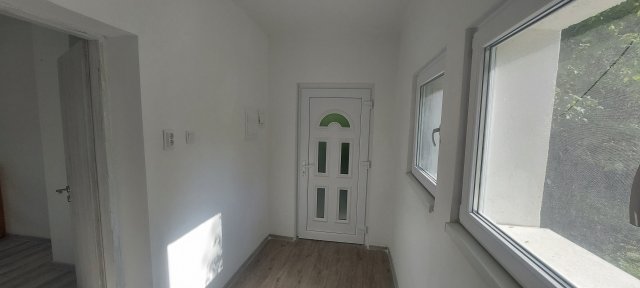 Eladó nyaraló, Zalakaroson 27.99 M Ft, 2 szobás