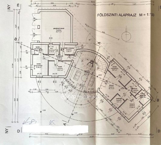 Eladó családi ház, Aszófőn 369 M Ft, 8 szobás