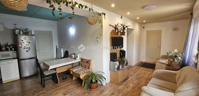 Eladó családi ház, Babarcon 29.99 M Ft, 2 szobás