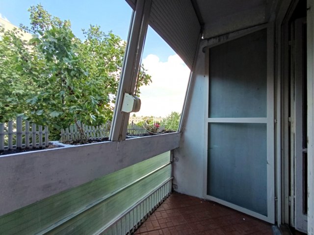 Kiadó panellakás, albérlet, Szegeden 190 E Ft / hó, 1+2 szobás
