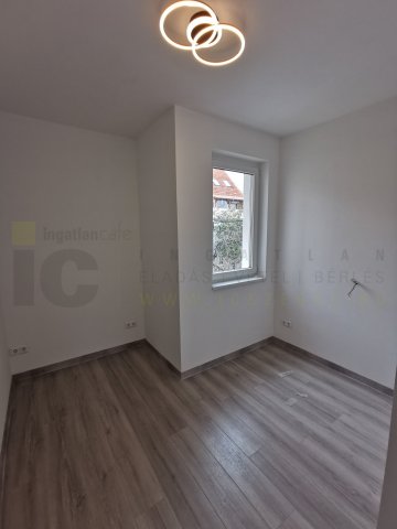 Kiadó téglalakás, albérlet, Szegeden 130 E Ft / hó, 1 szobás