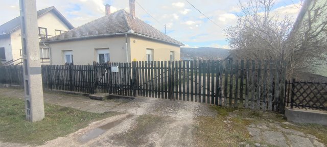 Eladó családi ház, Biatorbágyon 120 M Ft, 3 szobás