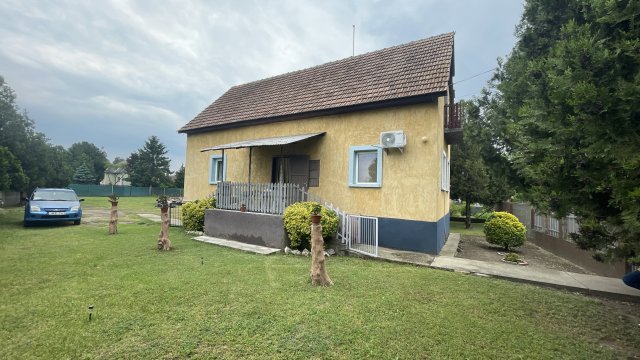 Eladó családi ház, Dunavarsányban 69.9 M Ft, 4 szobás