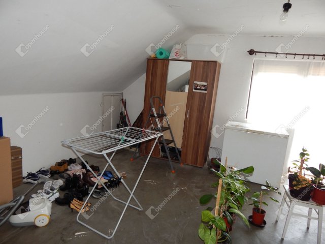 Eladó családi ház, Kaposváron 39.9 M Ft, 5 szobás