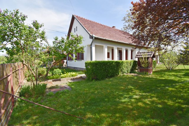 Eladó családi ház, Poroszlón 45 M Ft, 4 szobás