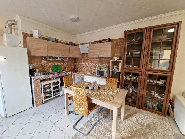 Eladó családi ház, Szirmabesenyőn 109 M Ft, 5+2 szobás