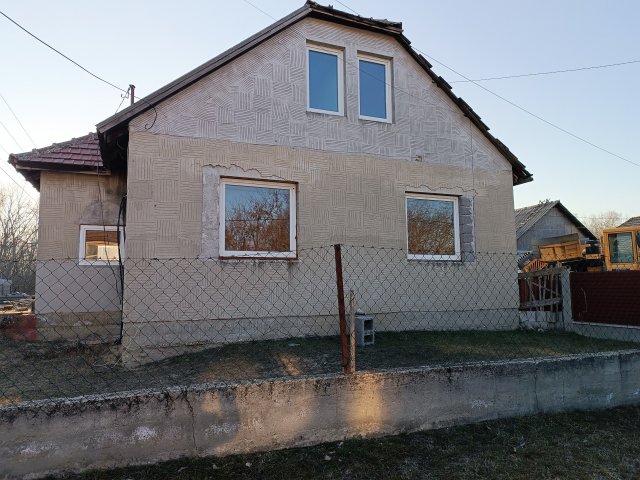 Eladó családi ház, Hernádon 42.5 M Ft, 5+2 szobás