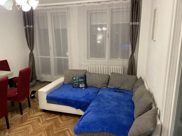 Eladó téglalakás, Budapesten, VIII. kerületben, Kálvária téren