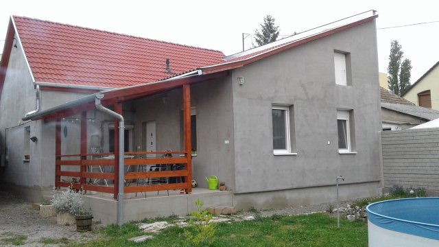 Eladó családi ház, Baján 58 M Ft, 4 szobás