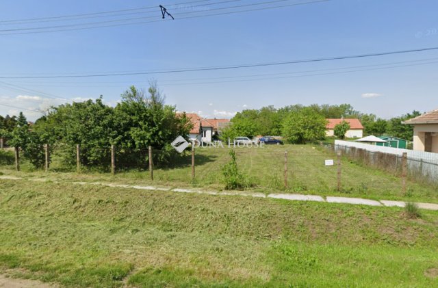 Eladó telek, Adácson 3.5 M Ft / költözzbe.hu