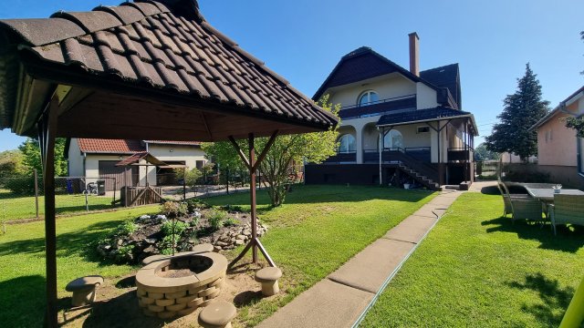 Eladó családi ház, Nyíregyházán 105 M Ft, 4 szobás