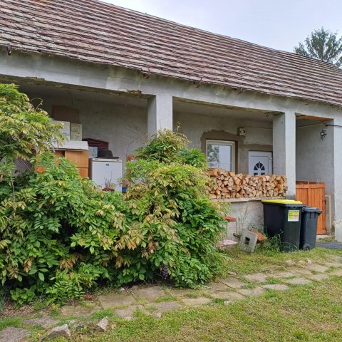 Eladó családi ház, Bissén 14.9 M Ft, 2 szobás