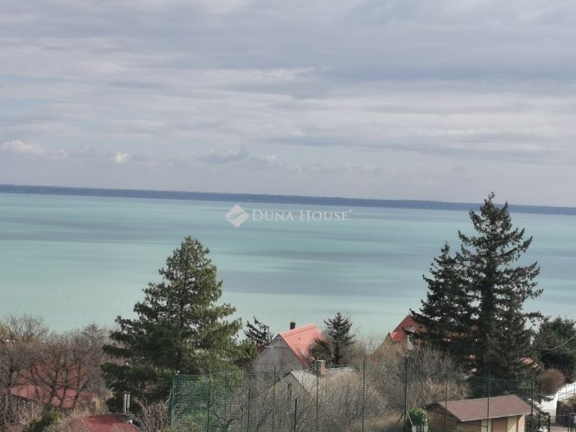 Eladó telek, Balatonalmádiban 250 M Ft / költözzbe.hu