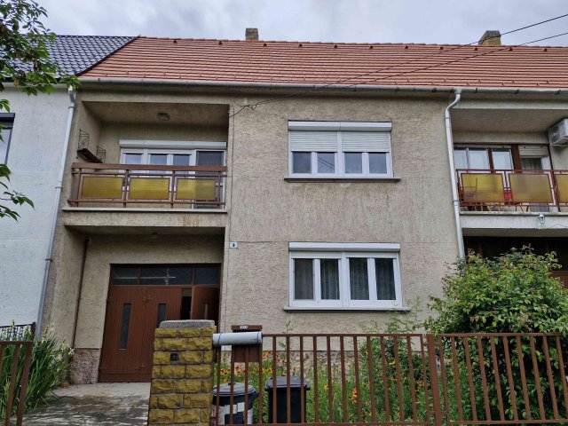 Eladó sorház, Tatán 79 M Ft, 3+1 szobás / költözzbe.hu