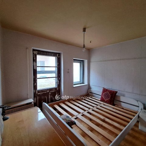 Eladó családi ház, Aldebrőn 14 M Ft, 4+1 szobás