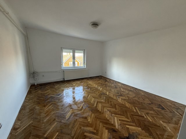 Eladó családi ház, Úrhidán 54.9 M Ft, 4 szobás