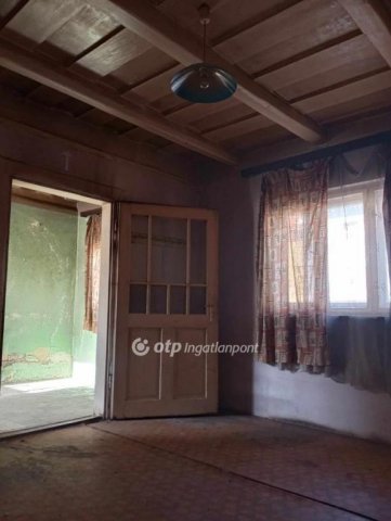 Eladó családi ház, Egerben 28 M Ft, 3 szobás