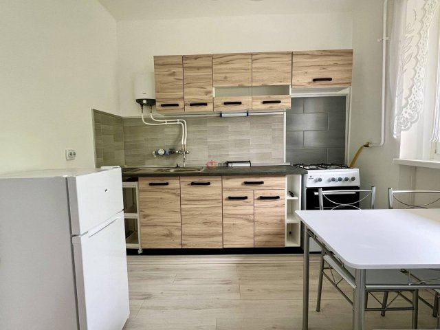 Kiadó téglalakás, albérlet, Székesfehérvárott 160 E Ft / hó