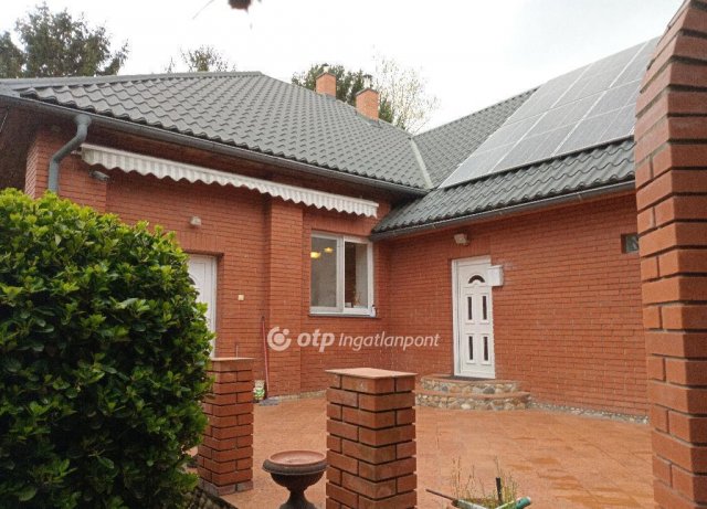 Eladó családi ház, Délegyházán 543 M Ft, 7 szobás