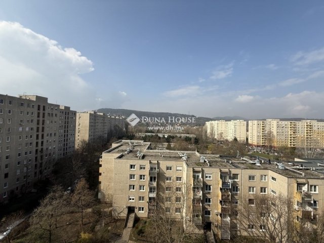 Eladó panellakás, Budapesten, III. kerületben 63 M Ft, 2 szobás