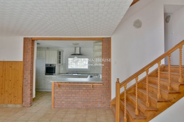 Eladó családi ház, Érden 119.99 M Ft, 6 szobás