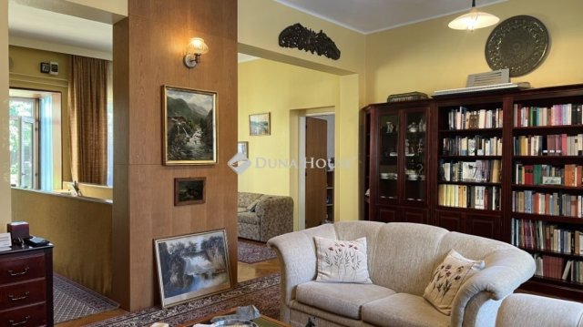 Eladó családi ház, Egerben 88 M Ft, 5 szobás