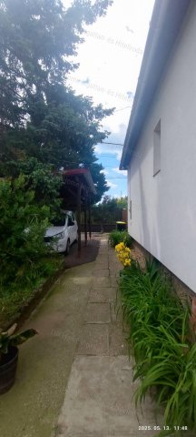 Eladó családi ház, Tatabányán 72 M Ft, 3 szobás