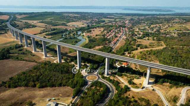 Eladó mezogazdasagi ingatlan, Kőröshegyen 18 M Ft