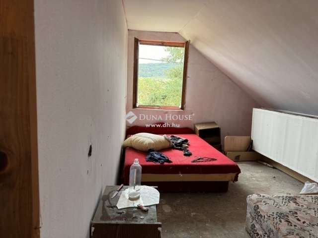 Eladó családi ház, Gödöllőn 59.9 M Ft, 8 szobás