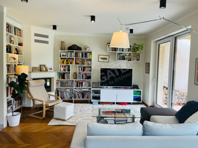 Kiadó sorház, albérlet, Budapesten, III. kerületben, 5 szobás