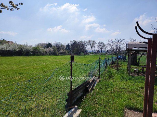 Eladó telek, Győrött 8 M Ft / költözzbe.hu