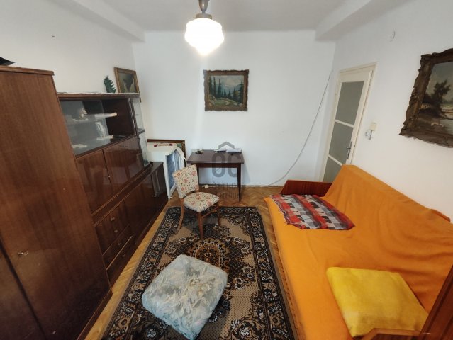 Eladó téglalakás, Várpalotán 27.9 M Ft, 3 szobás