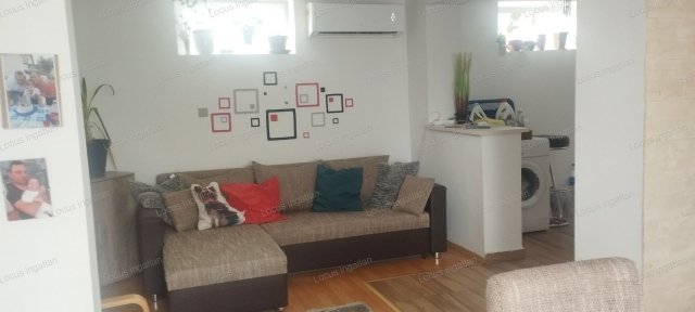 Eladó családi ház, Törökszentmiklóson 21 M Ft, 2 szobás