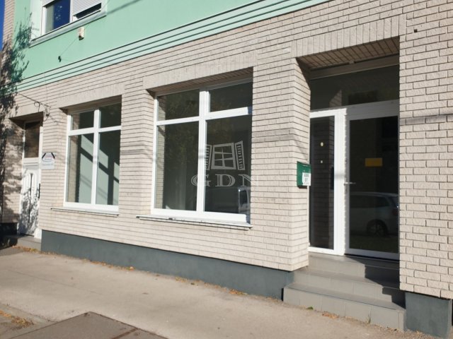 Kiadó üzlethelyiség, Székesfehérvárott 160 E Ft / hó