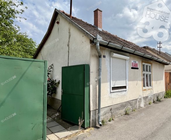 Eladó családi ház, Kecskeméten 44.9 M Ft, 2 szobás