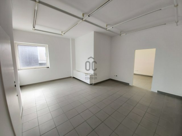 Kiadó iroda, Budapesten, III. kerületben 598 E Ft / hó