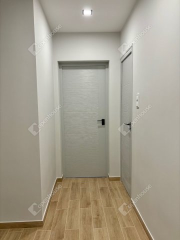 Eladó téglalakás, Tatabányán 39.99 M Ft, 2 szobás