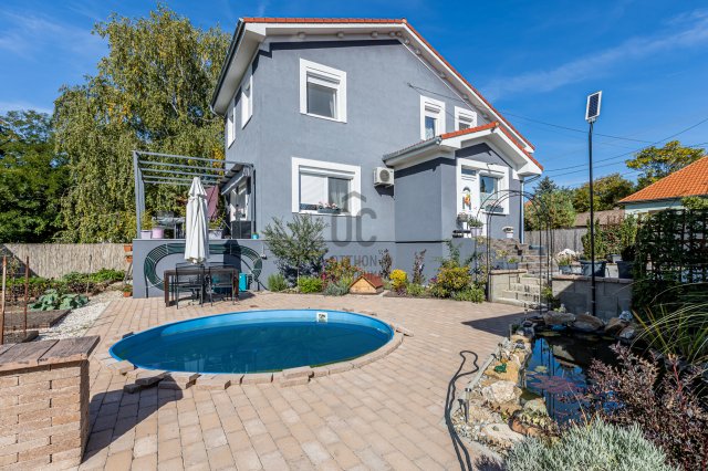 Eladó családi ház, Gödön 124.99 M Ft, 4 szobás
